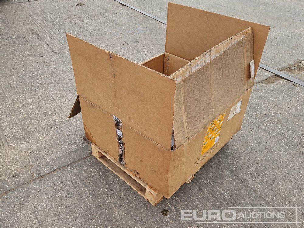 Unused JCB Radiator - Pièces de rechange: photos 3 Unused JCB Radiator - Pièces de rechange: photos 3