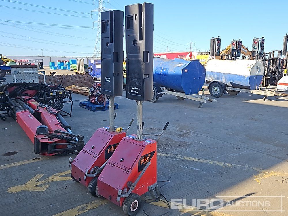 Pike 2 Way Traffic Light System - Remorque porte engin: photos 5 Pike 2 Way Traffic Light System - Remorque porte engin: photos 5