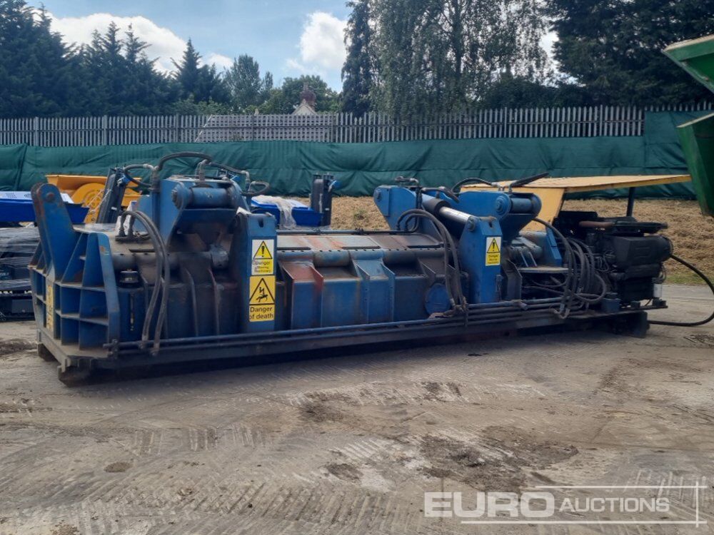 RORO Scrap Compactor, 6 Cylinder Engine - Crible: photos 2 RORO Scrap Compactor, 6 Cylinder Engine - Crible: photos 2