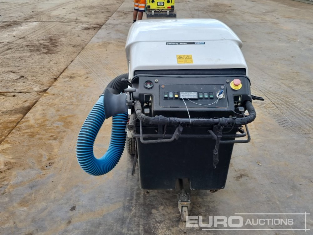 Ransomes WS 1200 - Balayeuse industrielle: photos 4 Ransomes WS 1200 - Balayeuse industrielle: photos 4