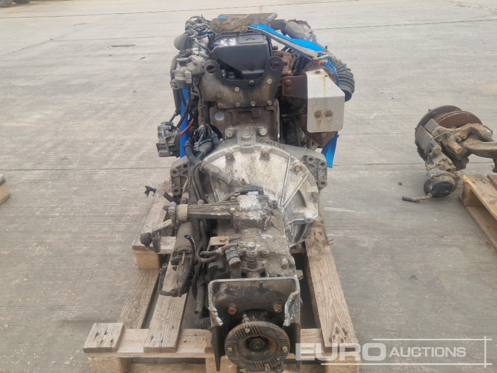 Renault 4 Cylinder Engine, Gearbox - Moteur: photos 4 Renault 4 Cylinder Engine, Gearbox - Moteur: photos 4