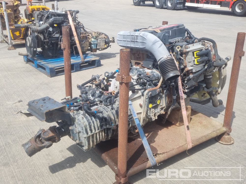 Renault 6 Cylinder Engine, Gearbox - Moteur: photos 5 Renault 6 Cylinder Engine, Gearbox - Moteur: photos 5