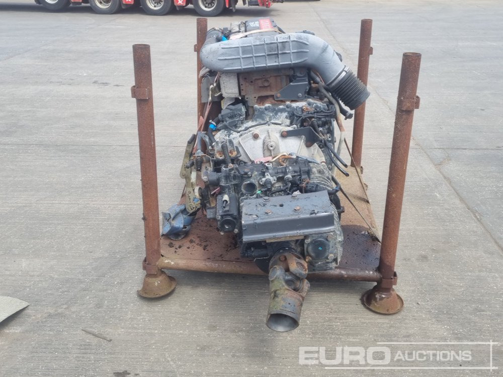Renault 6 Cylinder Engine, Gearbox - Moteur: photos 4 Renault 6 Cylinder Engine, Gearbox - Moteur: photos 4