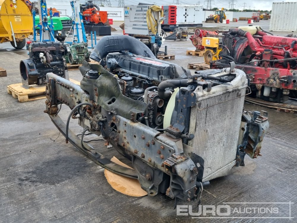 Renault 6 Cylinder Engine - Moteur: photos 3 Renault 6 Cylinder Engine - Moteur: photos 3