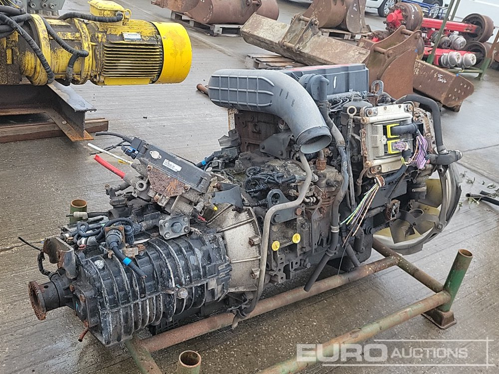 Renault DXI 5 - Moteur: photos 5 Renault DXI 5 - Moteur: photos 5