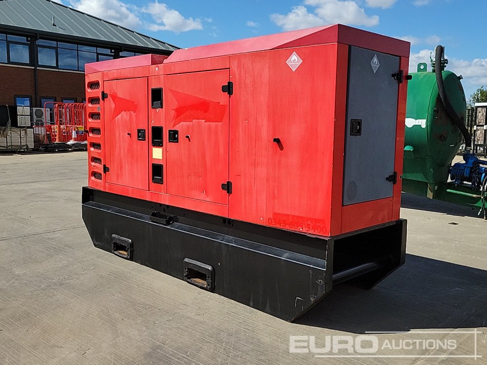 SDMO 200kVA Generator, John Deere Engine (Parts Missing) - Groupe électrogène: photos 3 SDMO 200kVA Generator, John Deere Engine (Parts Missing) - Groupe électrogène: photos 3