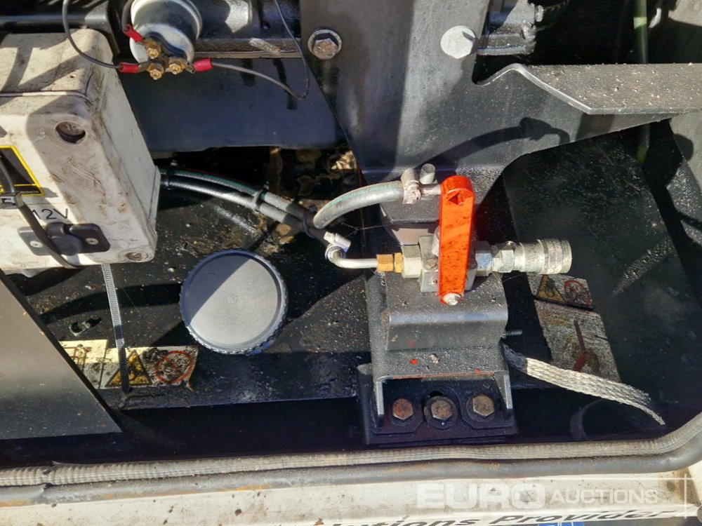 Groupe électrogène SDMO R33: photos 11