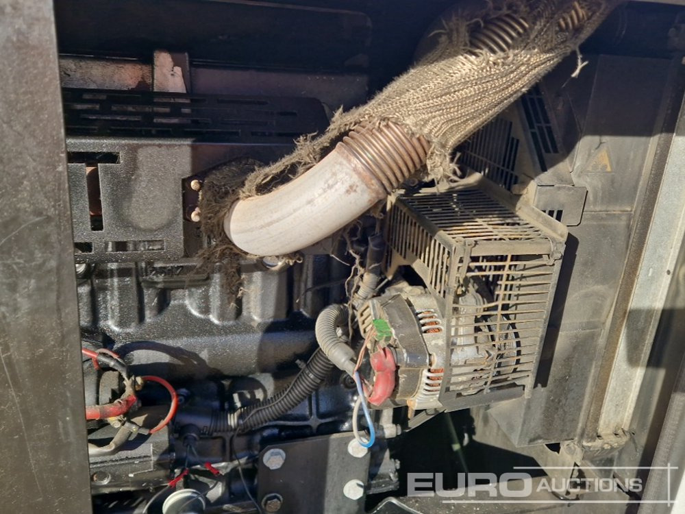 Groupe électrogène SDMO R33: photos 13
