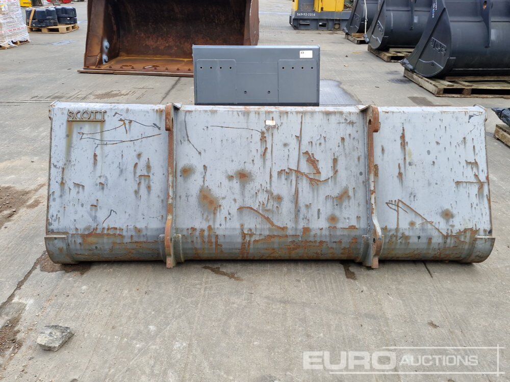 Scott 90" Loading Bucket to suit JCB Telehandler - Godet: photos 4 Scott 90" Loading Bucket to suit JCB Telehandler - Godet: photos 4