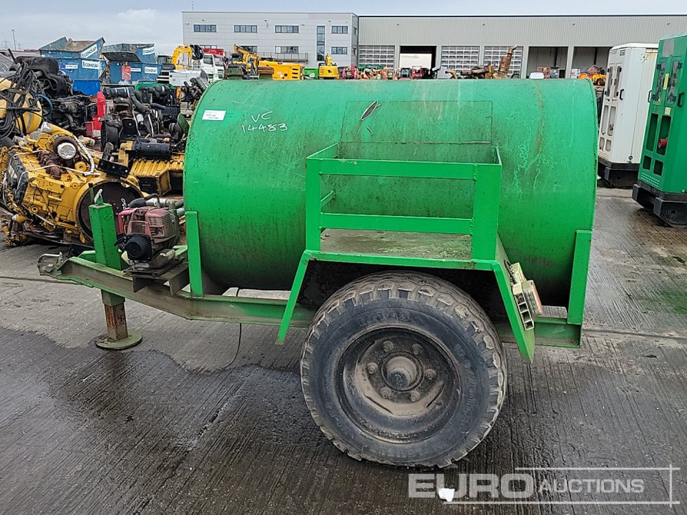 Single Axle Fuel Bowser, Petrol Pump - Cuve de stockage: photos 2 Single Axle Fuel Bowser, Petrol Pump - Cuve de stockage: photos 2