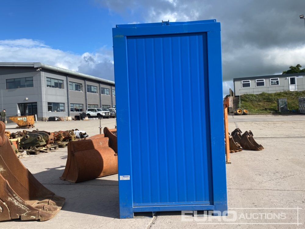 Single Toilet Block (Cannot Be Reconsigned) - Conteneur maritime: photos 2 Single Toilet Block (Cannot Be Reconsigned) - Conteneur maritime: photos 2