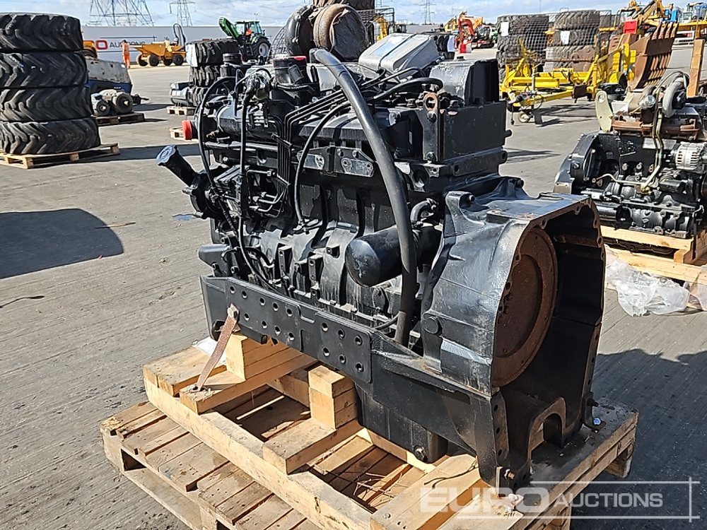 Sisu MF 7480 Tier 2 - Moteur: photos 1 Sisu MF 7480 Tier 2 - Moteur: photos 1
