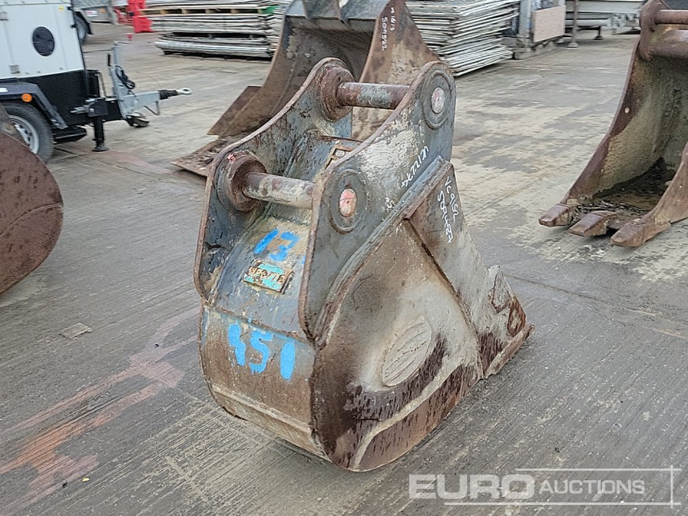 Strickland 18" Digging Bucket 65mm Pin to suit 13 Ton Excavator - Godet: photos 3 Strickland 18" Digging Bucket 65mm Pin to suit 13 Ton Excavator - Godet: photos 3