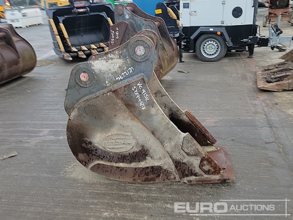 Strickland 18" Digging Bucket 65mm Pin to suit 13 Ton Excavator - Godet: photos 2 Strickland 18" Digging Bucket 65mm Pin to suit 13 Ton Excavator - Godet: photos 2