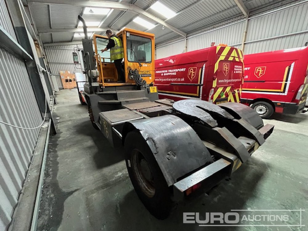 Terberg YT180 - Tracteur portuaire: photos 2 Terberg YT180 - Tracteur portuaire: photos 2