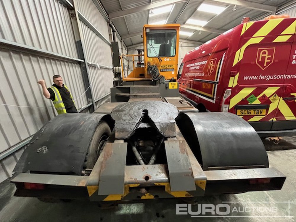 Terberg YT180 - Tracteur portuaire: photos 3 Terberg YT180 - Tracteur portuaire: photos 3