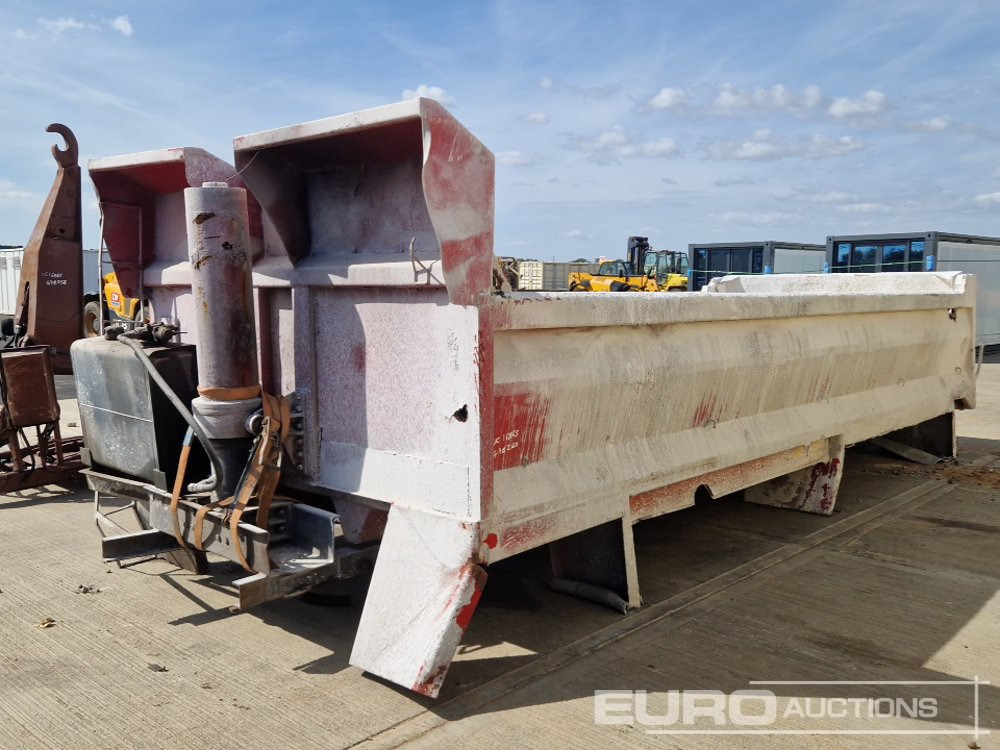Tipping Body to suit Lorry - Benne pour poids lourds: photos 1 Tipping Body to suit Lorry - Benne pour poids lourds: photos 1