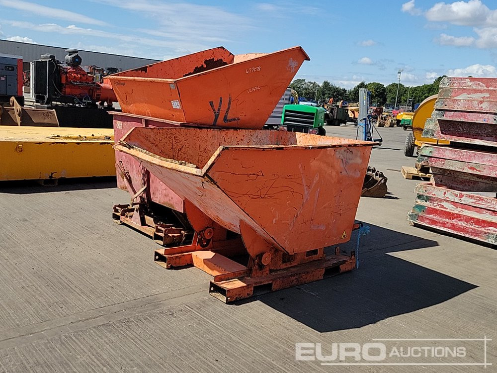 Tipping Skip to suit Forklift (3 of) - Benne basculante: photos 1 Tipping Skip to suit Forklift (3 of) - Benne basculante: photos 1