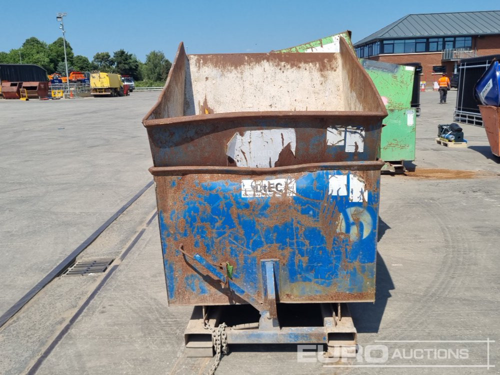 Tipping Skip to suit Forklift (4 of) - Benne basculante: photos 4 Tipping Skip to suit Forklift (4 of) - Benne basculante: photos 4
