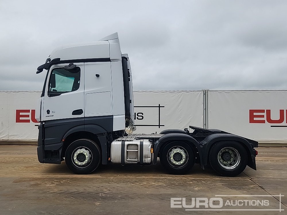 2021 Mercedes Benz ACTROS 2545 - Tracteur routier: photos 2 2021 Mercedes Benz ACTROS 2545 - Tracteur routier: photos 2