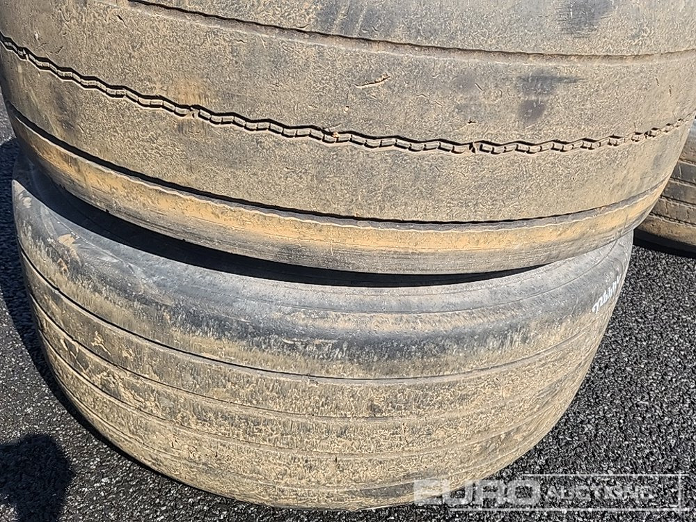 Tyre and Rim to suit Lorry - Pneu: photos 5 Tyre and Rim to suit Lorry - Pneu: photos 5