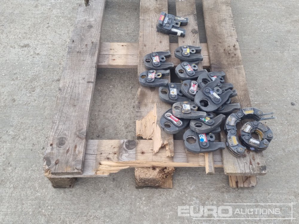U-Profile Jaw Clamp (14 of), Pipe Crimping Jaw/Die (2 of) - Matériel de chantier: photos 4 U-Profile Jaw Clamp (14 of), Pipe Crimping Jaw/Die (2 of) - Matériel de chantier: photos 4