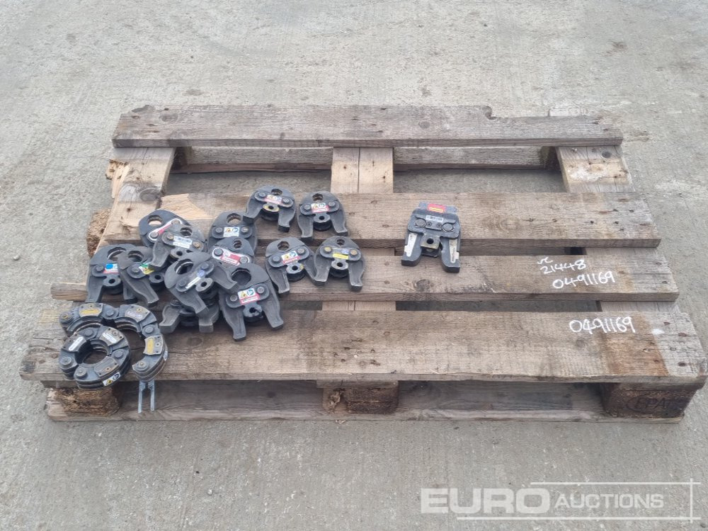 U-Profile Jaw Clamp (14 of), Pipe Crimping Jaw/Die (2 of) - Matériel de chantier: photos 1 U-Profile Jaw Clamp (14 of), Pipe Crimping Jaw/Die (2 of) - Matériel de chantier: photos 1