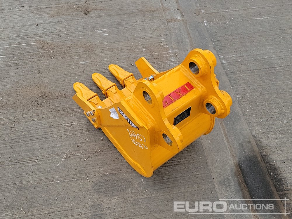 Unused 2025 Captok 12" Digging Bucket 40mm Pin to suit Mini Excavator - Godet: photos 3 Unused 2025 Captok 12" Digging Bucket 40mm Pin to suit Mini Excavator - Godet: photos 3