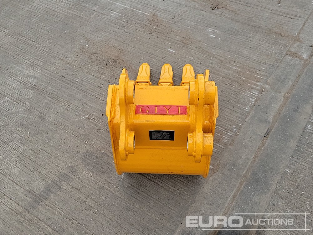 Unused 2025 Captok 12" Digging Bucket 40mm Pin to suit Mini Excavator - Godet: photos 4 Unused 2025 Captok 12" Digging Bucket 40mm Pin to suit Mini Excavator - Godet: photos 4