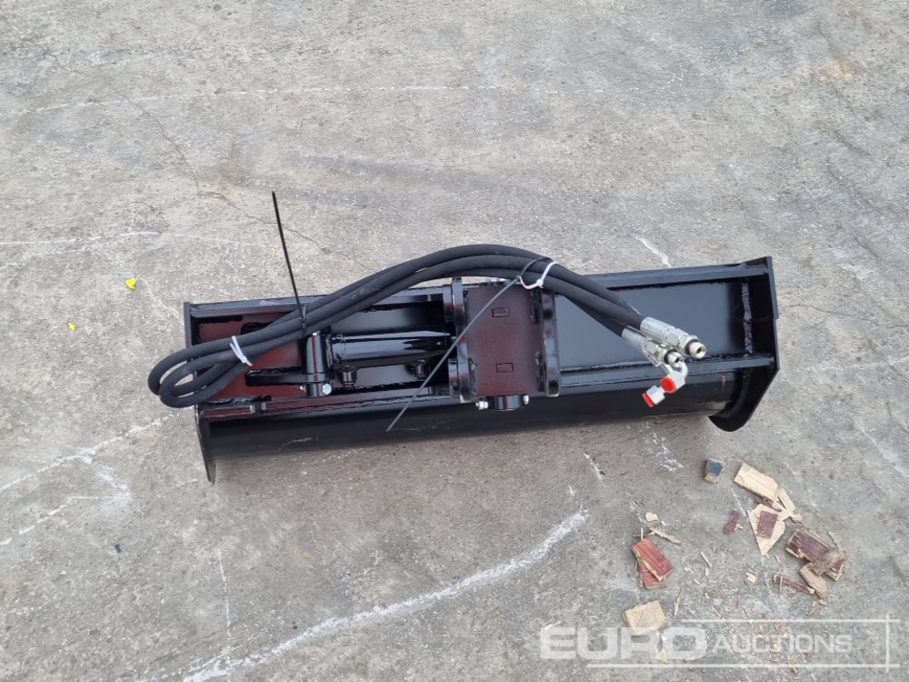 Unused 2025 Captok 32" Hydraulic Tilting Bucket 25mm Pin to suit Mini Excavator - Godet: photos 4 Unused 2025 Captok 32" Hydraulic Tilting Bucket 25mm Pin to suit Mini Excavator - Godet: photos 4