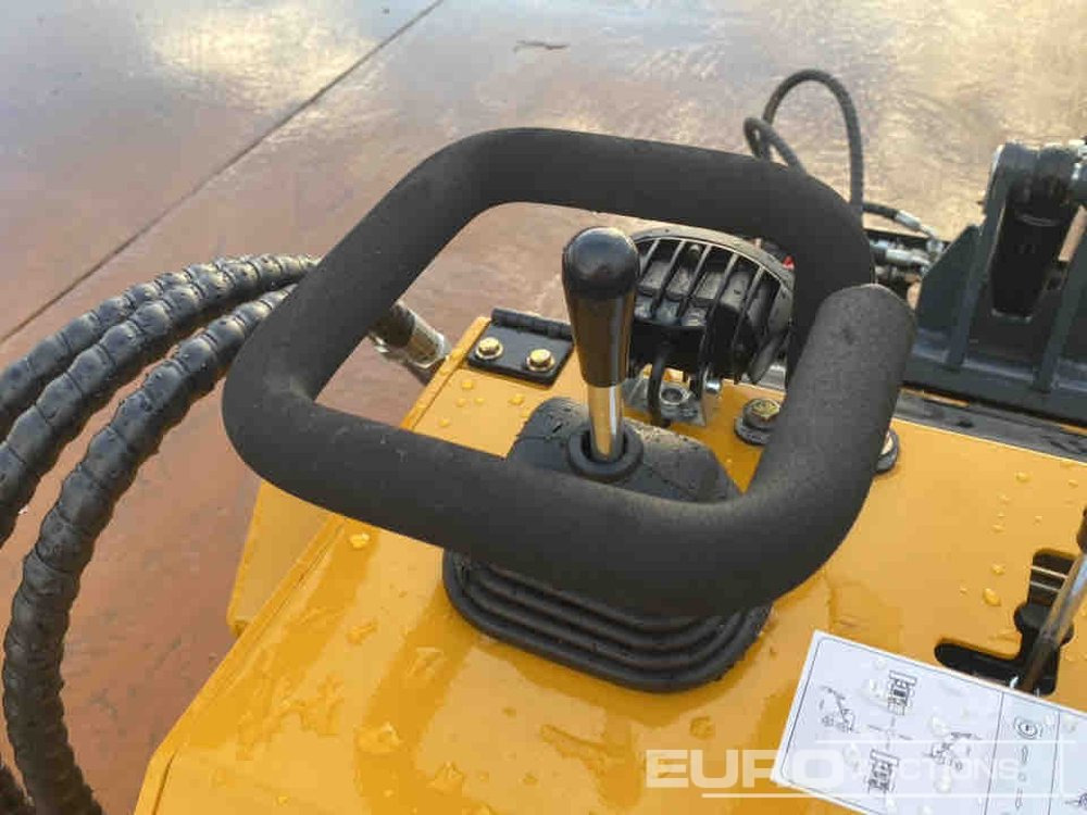 Mini chargeuse Unused 2025 Infront YF380: photos 32