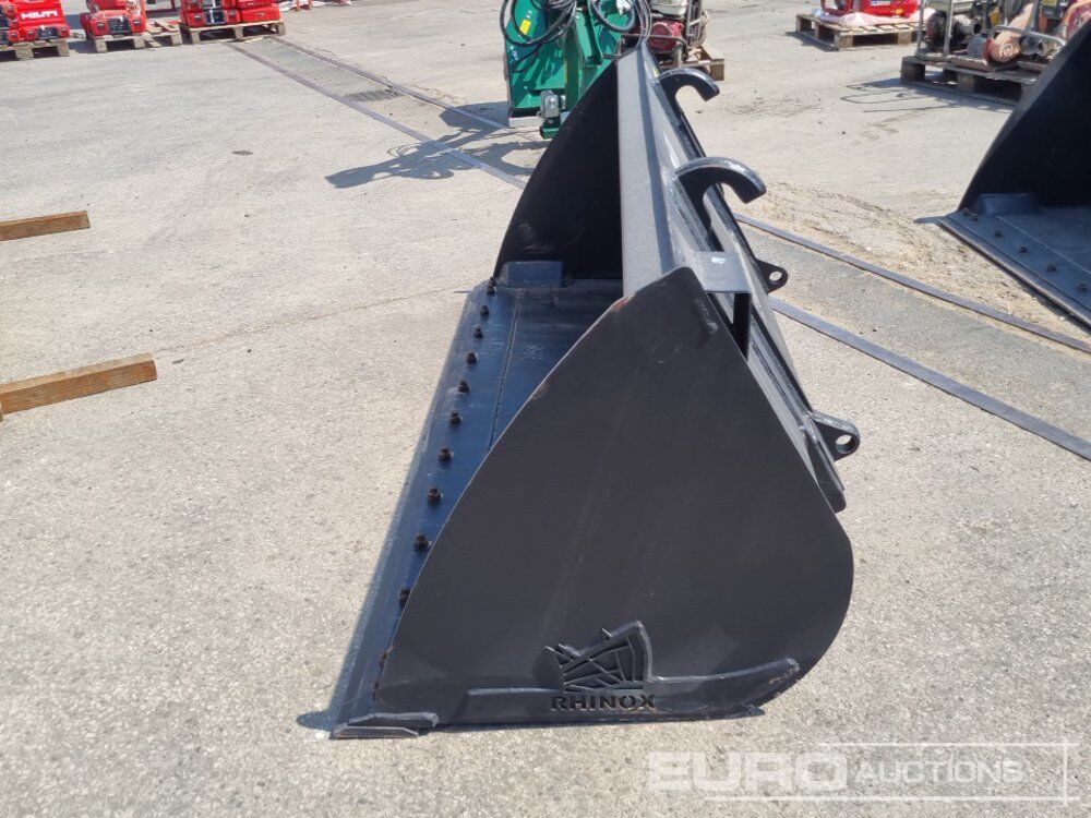 Unused 2025 Rhinox 90" Loading Bucket to suit Telehandler - Godet: photos 2 Unused 2025 Rhinox 90" Loading Bucket to suit Telehandler - Godet: photos 2
