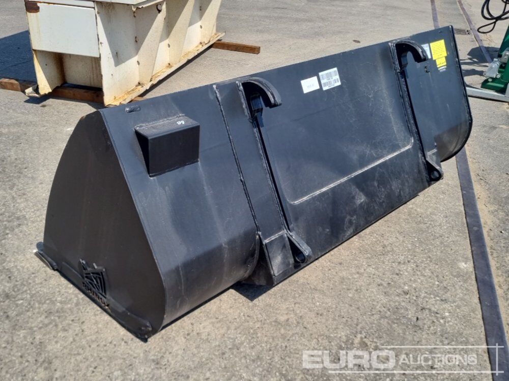 Unused 2025 Rhinox 90" Loading Bucket to suit Telehandler - Godet: photos 3 Unused 2025 Rhinox 90" Loading Bucket to suit Telehandler - Godet: photos 3
