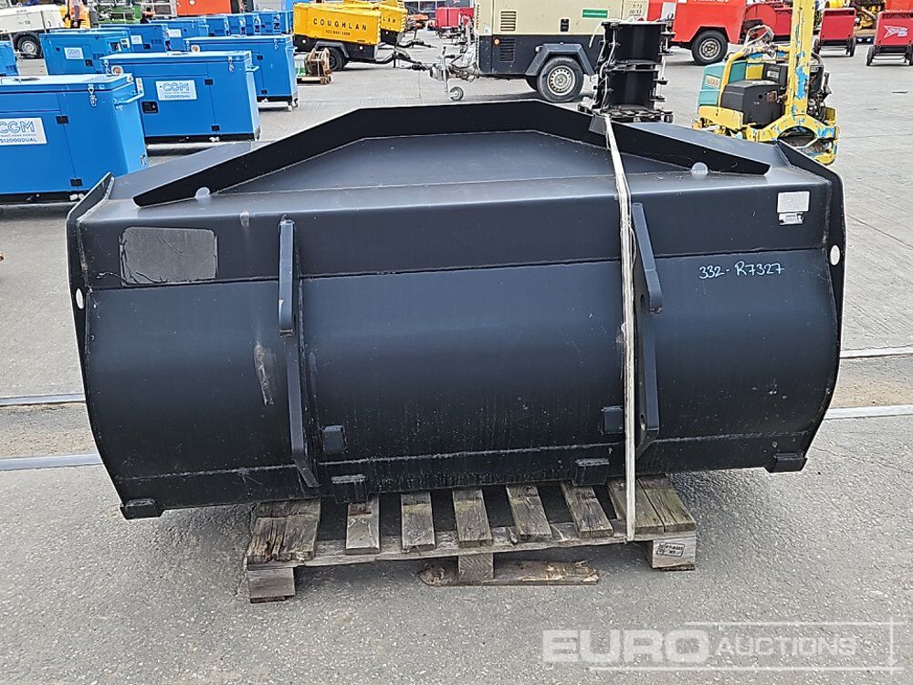 Unused 76" Loading Bucket to suit Telehandler - Godet: photos 4 Unused 76" Loading Bucket to suit Telehandler - Godet: photos 4