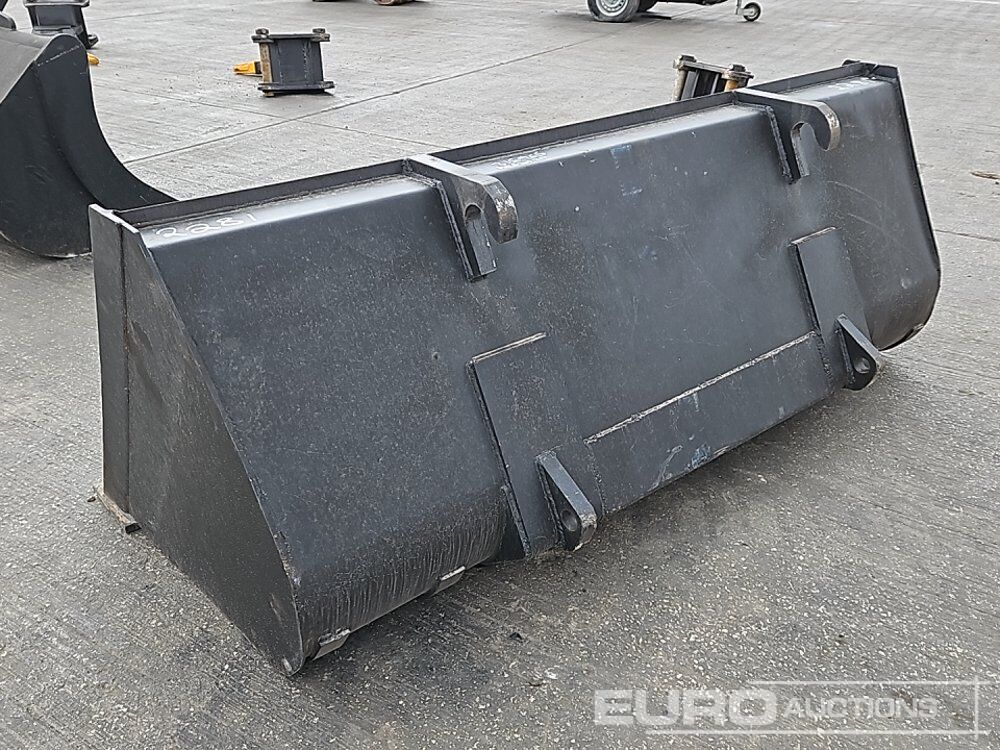 Unused 90" Loading Bucket to suit Telehandler - Godet: photos 3 Unused 90" Loading Bucket to suit Telehandler - Godet: photos 3