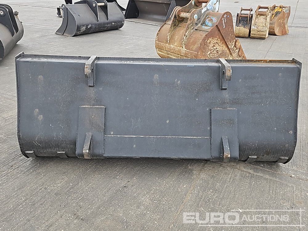 Unused 90" Loading Bucket to suit Telehandler - Godet: photos 4 Unused 90" Loading Bucket to suit Telehandler - Godet: photos 4
