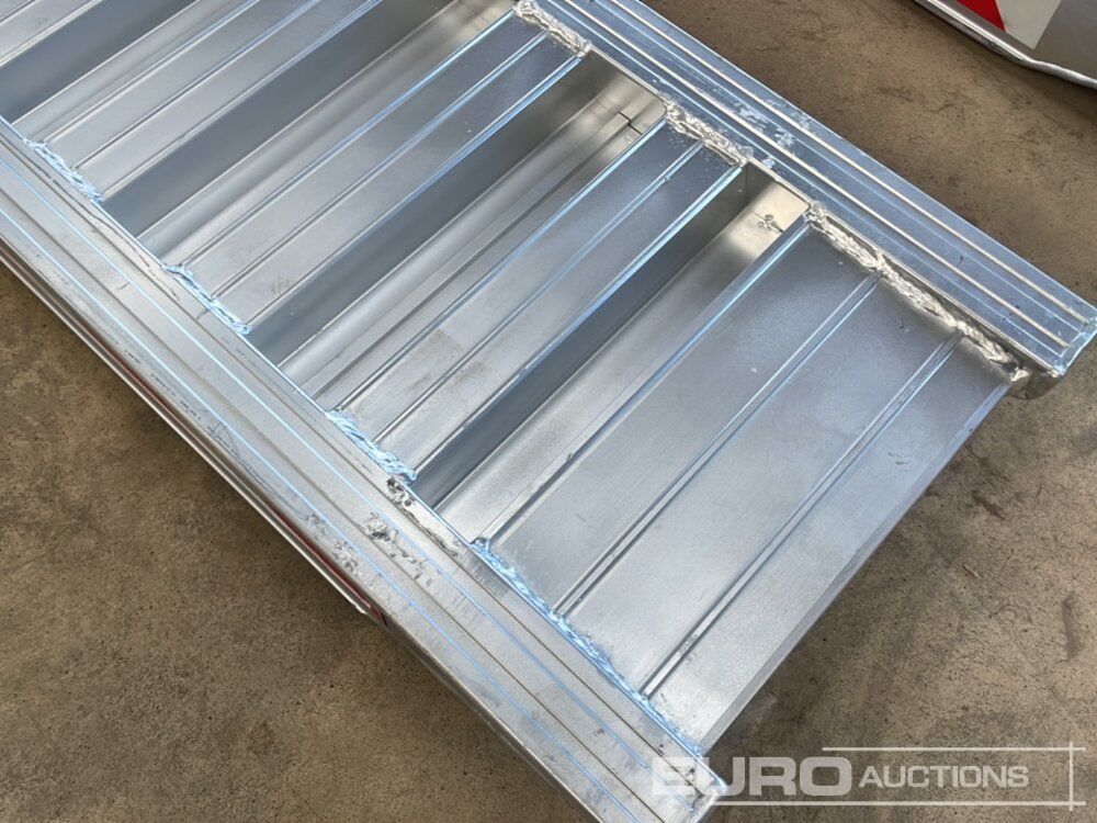 Unused Aluminum Trailers Ramps - Équipement de garage: photos 5 Unused Aluminum Trailers Ramps - Équipement de garage: photos 5