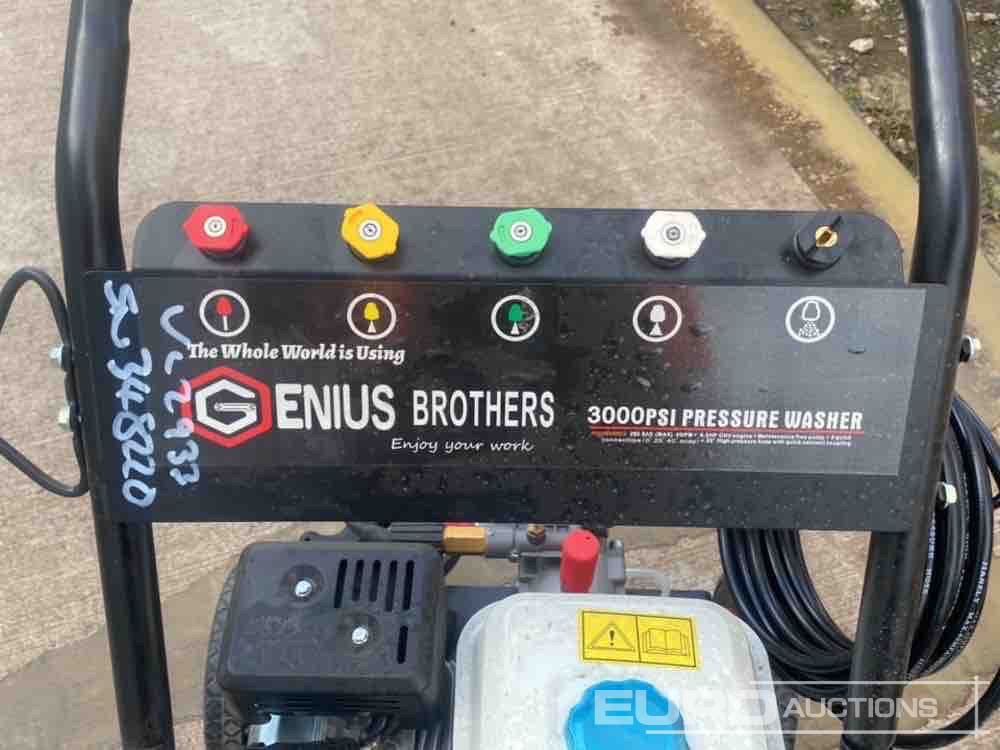 Équipement de garage Unused Genuis Petrol Pressure Washer: photos 10