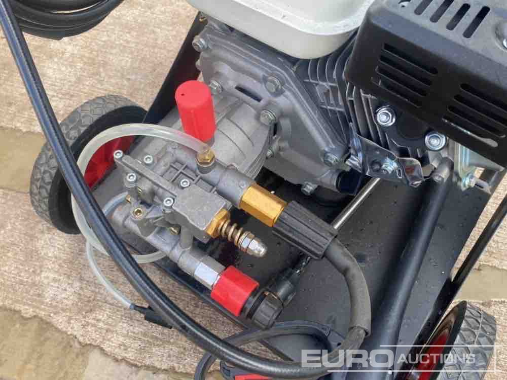 Équipement de garage Unused Genuis Petrol Pressure Washer: photos 8