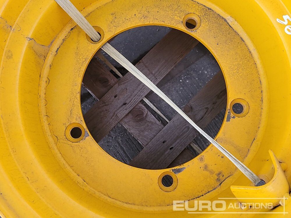Unused JCB Rim - Pneu: photos 5 Unused JCB Rim - Pneu: photos 5