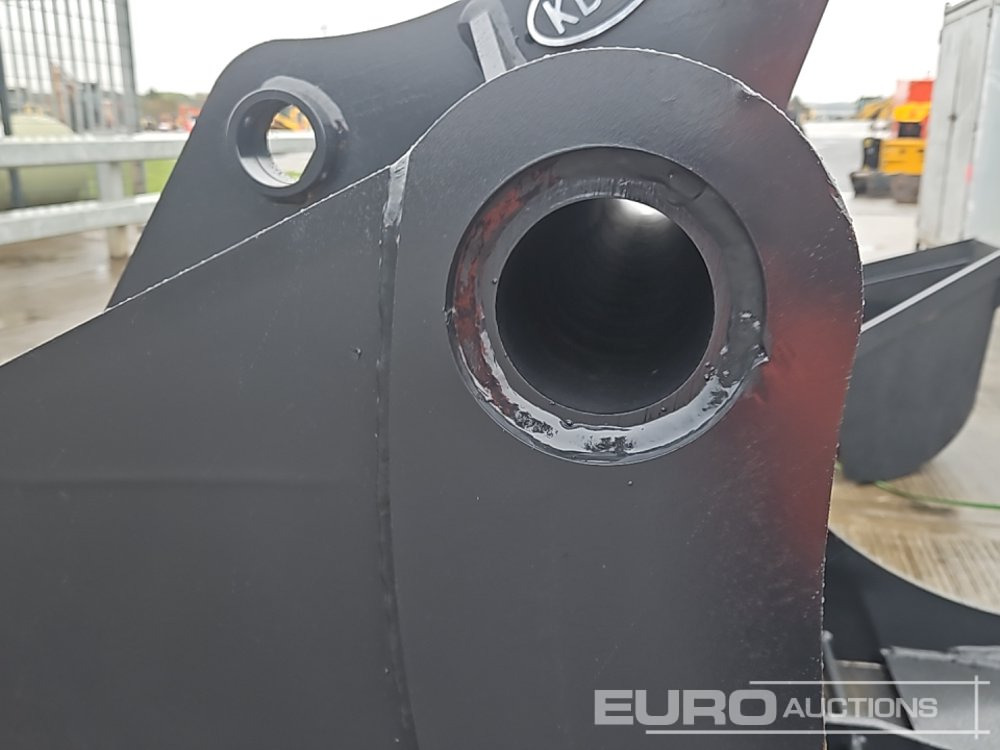 Godet neuf Unused KBKC 48" Skeleton Bucket 65mm Pin to suit 13 Ton Excavator: photos 12 Godet neuf Unused KBKC 48" Skeleton Bucket 65mm Pin to suit 13 Ton Excavator: photos 12