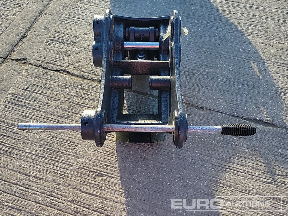 Unused Miller QH 45mm Pin to suit 4-6 Ton Excavator - Attache rapide: photos 4 Unused Miller QH 45mm Pin to suit 4-6 Ton Excavator - Attache rapide: photos 4