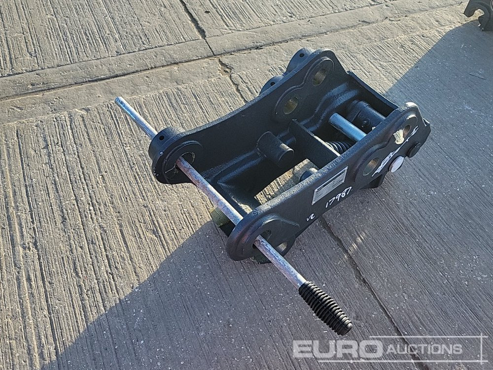 Unused Miller QH 45mm Pin to suit 4-6 Ton Excavator - Attache rapide: photos 5 Unused Miller QH 45mm Pin to suit 4-6 Ton Excavator - Attache rapide: photos 5