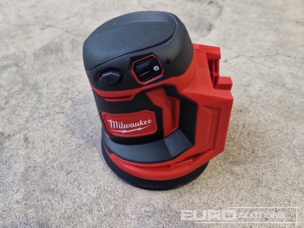 Unused Milwaukee M18 BOS125-0 18V 125mm Random Orbit Sander (Body Only) - Matériel de chantier: photos 4 Unused Milwaukee M18 BOS125-0 18V 125mm Random Orbit Sander (Body Only) - Matériel de chantier: photos 4