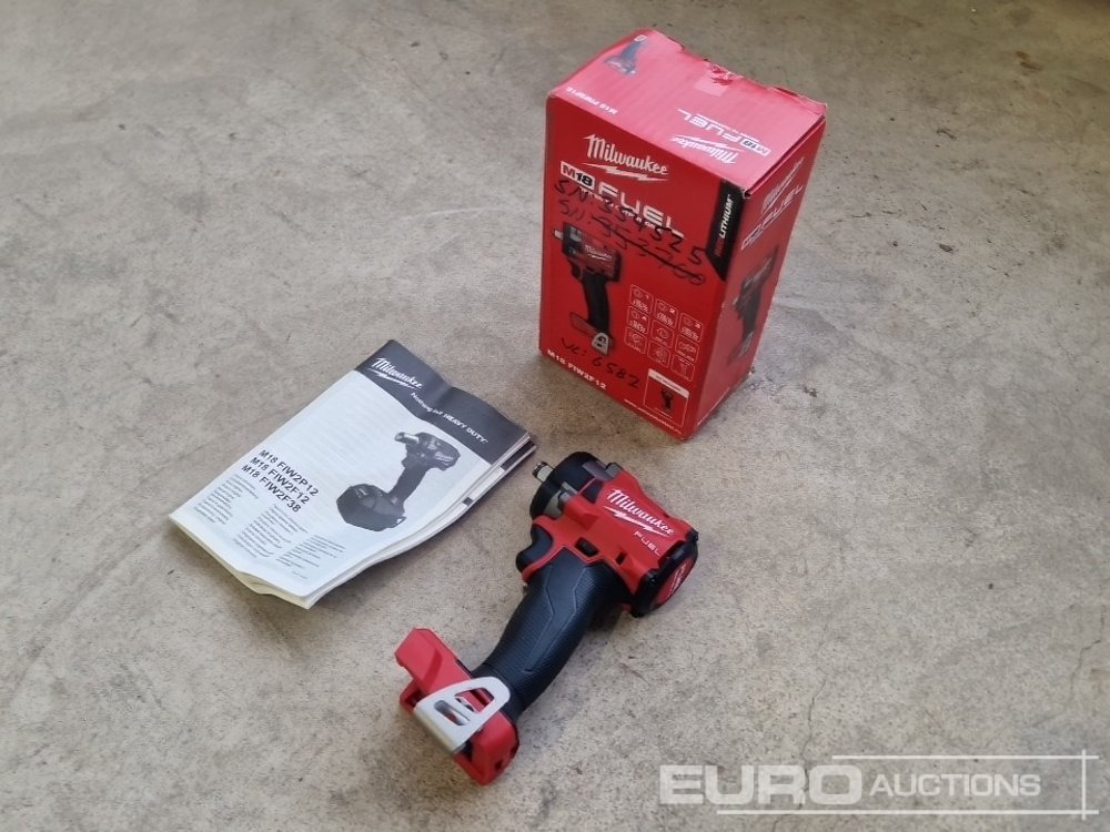 Unused Milwaukee M18 FIW2F12-0 18V FUEL Brushless Compact 1/2" Impact Wrench (Body Only) - Matériel de chantier: photos 1 Unused Milwaukee M18 FIW2F12-0 18V FUEL Brushless Compact 1/2" Impact Wrench (Body Only) - Matériel de chantier: photos 1