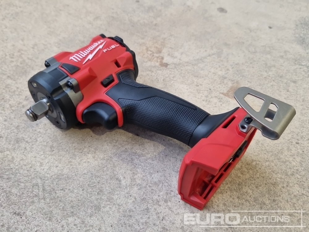 Unused Milwaukee M18 FIW2F12-0 18V FUEL Brushless Compact 1/2" Impact Wrench (Body Only) - Matériel de chantier: photos 4 Unused Milwaukee M18 FIW2F12-0 18V FUEL Brushless Compact 1/2" Impact Wrench (Body Only) - Matériel de chantier: photos 4