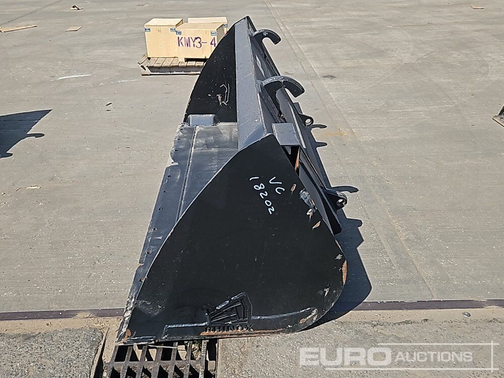 Unused Rhinox 90" Loading Bucket to suit Telehandler - Godet: photos 2 Unused Rhinox 90" Loading Bucket to suit Telehandler - Godet: photos 2