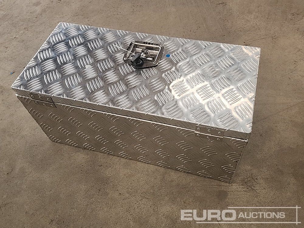 Unused Steel Storage Box - Équipement de garage: photos 1 Unused Steel Storage Box - Équipement de garage: photos 1