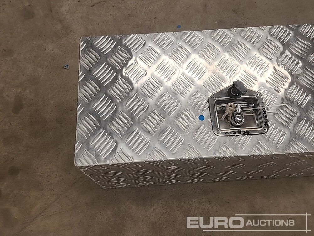 Unused Steel Storage Box - Équipement de garage: photos 5 Unused Steel Storage Box - Équipement de garage: photos 5