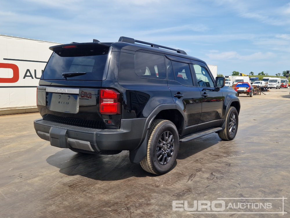 Unused Toyota Land Cruiser - SUV: photos 5 Unused Toyota Land Cruiser - SUV: photos 5